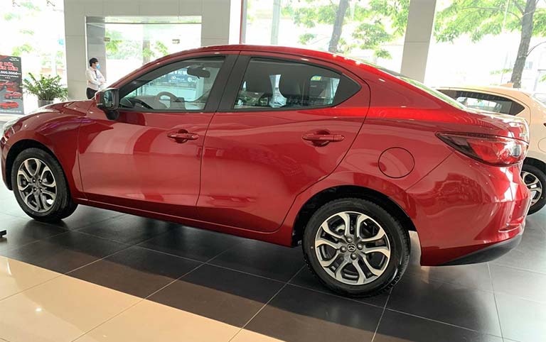 mazda 2 3